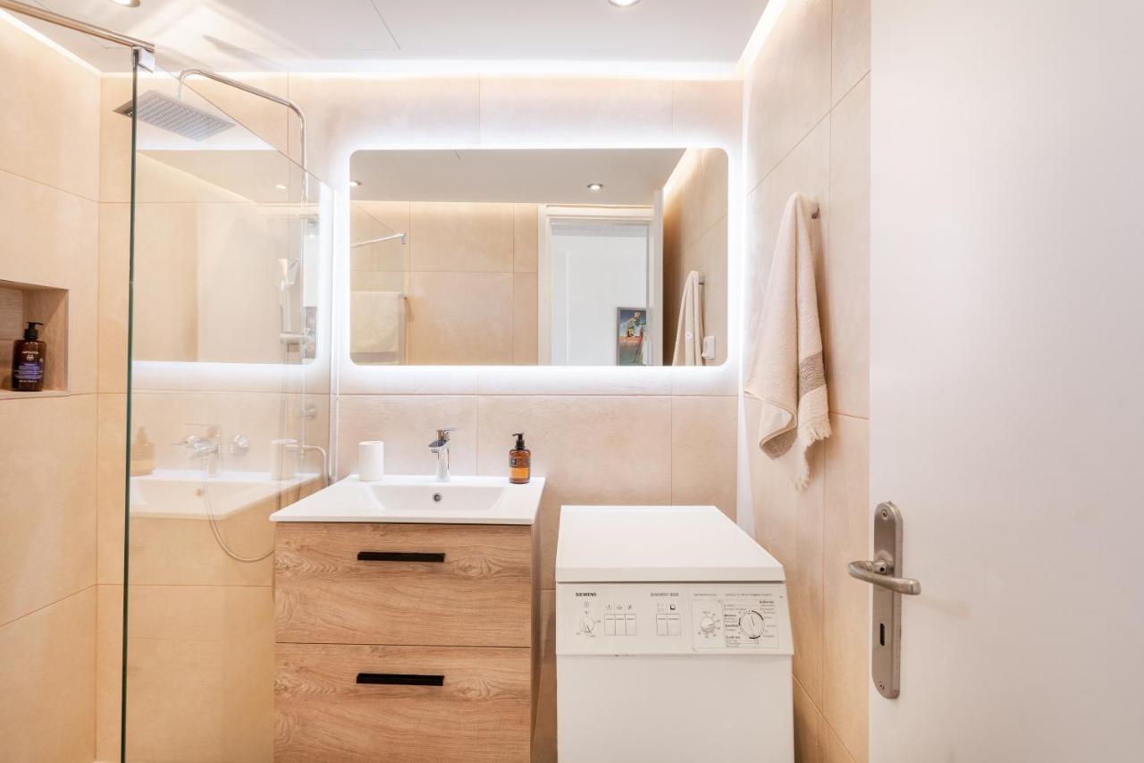 Del Mar Luxury Apartment 30M From The Beach Pórto Ráfti Екстериор снимка