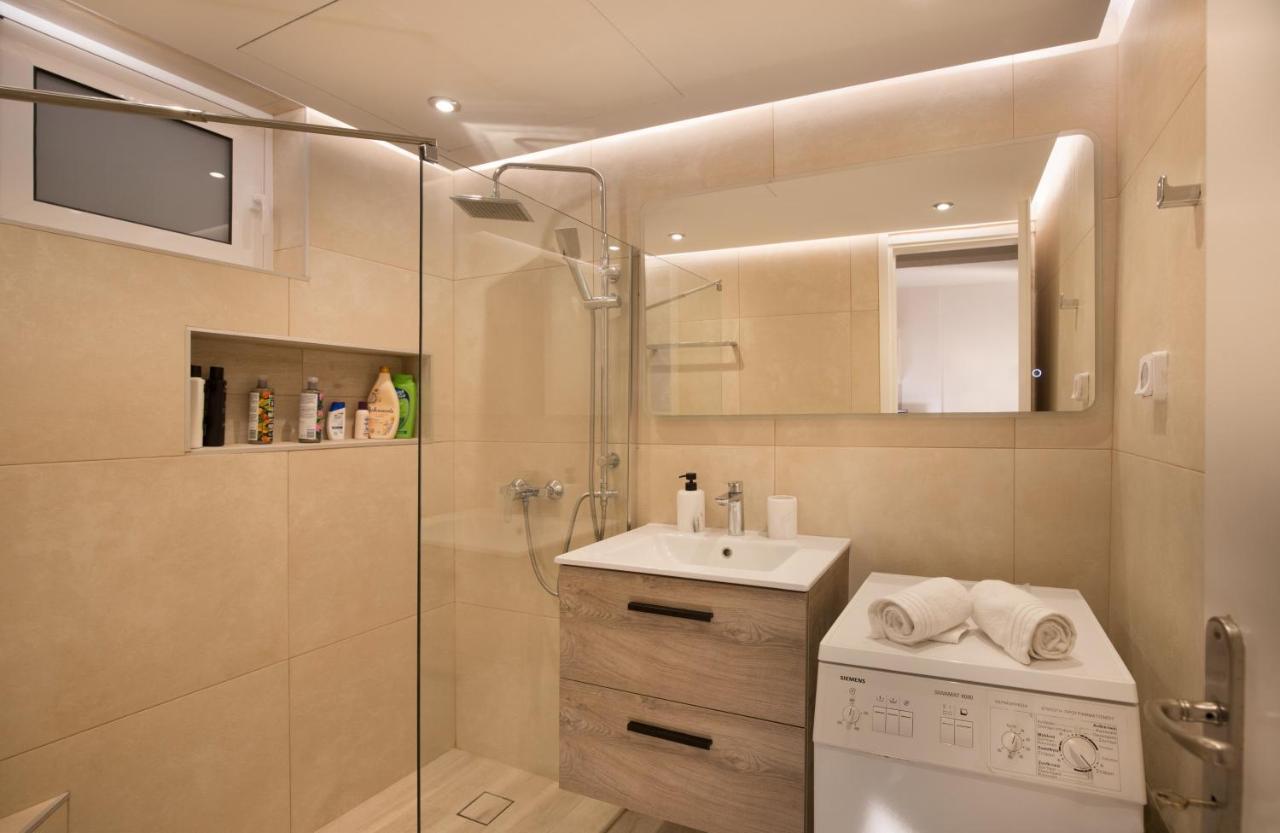Del Mar Luxury Apartment 30M From The Beach Pórto Ráfti Екстериор снимка